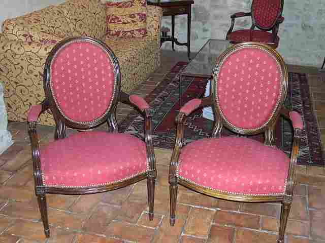 fauteuil medaillon ancien