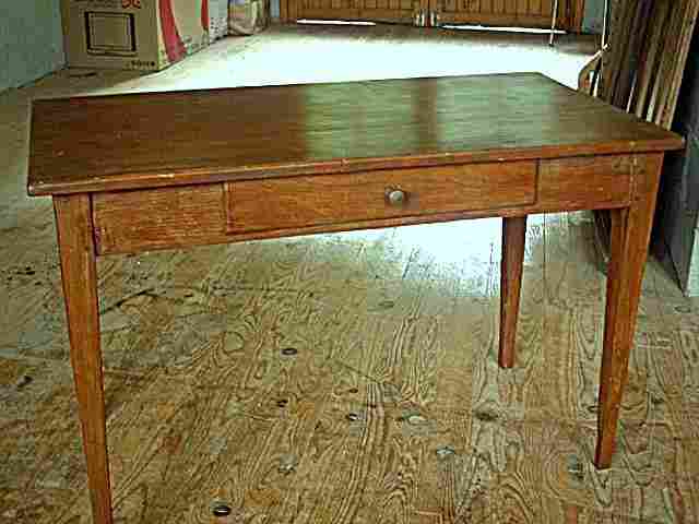 Table bureau rustique en pin et frêne.