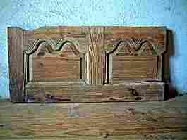 Elément de meublage L XIV rustique ancien en pin et sapin.