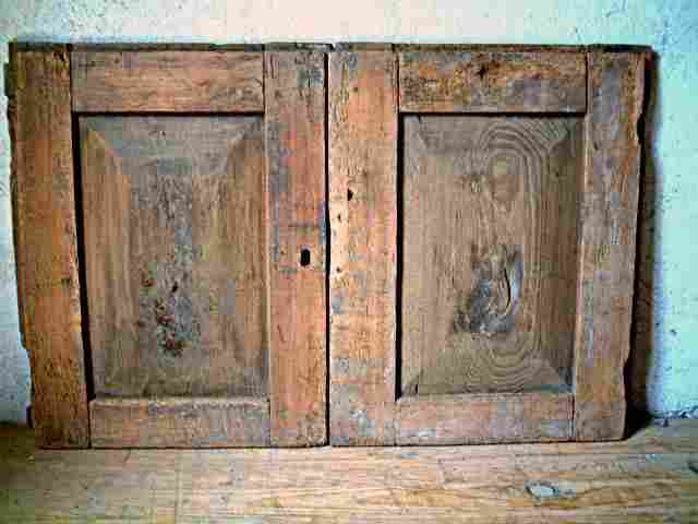 Une paire de portes rustique en merisier et chataignier à restaurer.